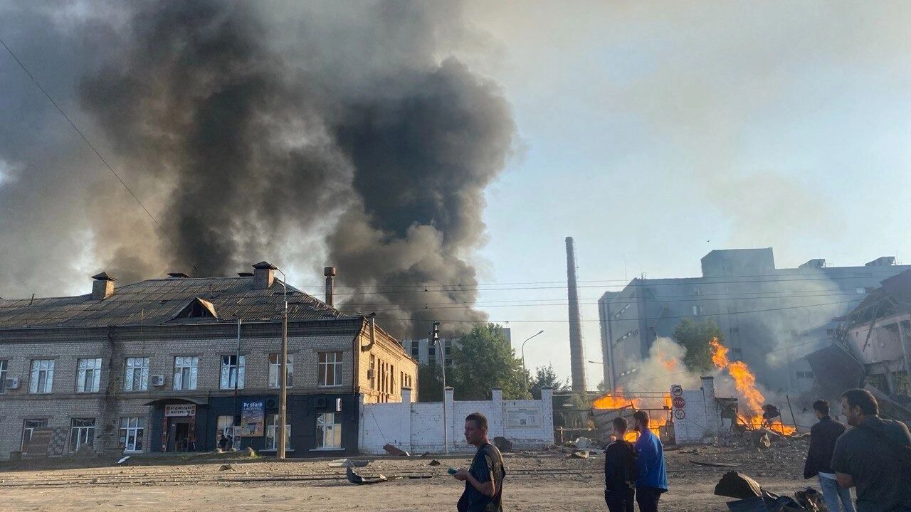 Пожары после массированного удара по Киеву