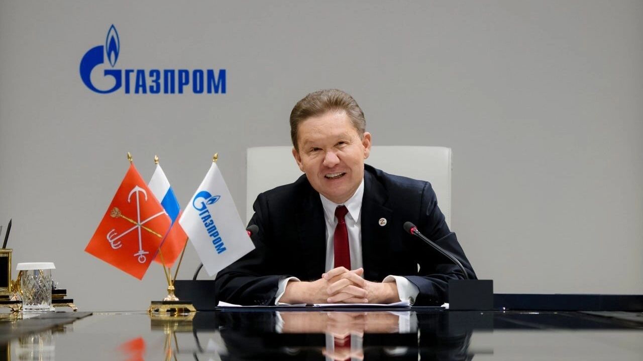 Глава «Газпрома» Алексей Миллер отметил только, что поставки в Китай будут дешевле, чем для Европы, «из-за географических и логистических факторов»