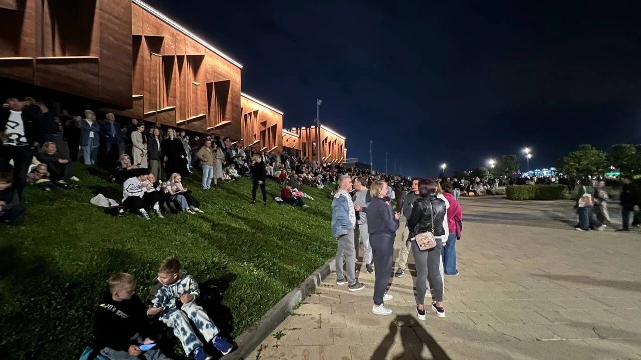 Что происходило у Нацбиблиотеки в День города