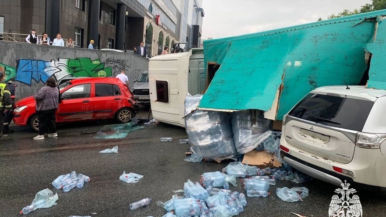 ДТП в Уфе с фурой 