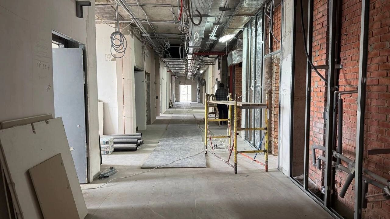 В Белгороде обратили внимание на нарушения сроков строительства школ и больниц