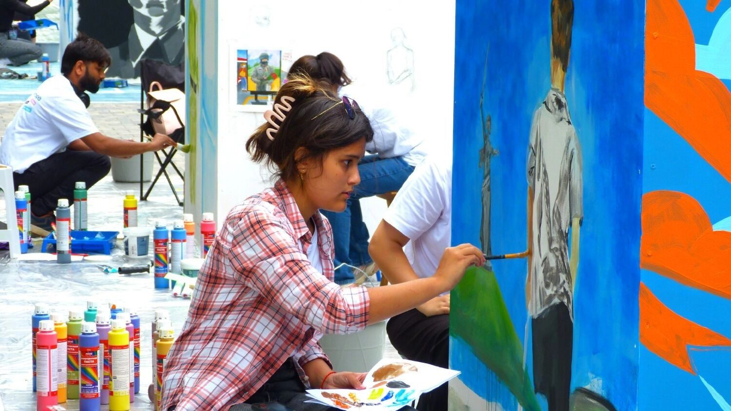 Площадка Арт-галерея на фестивале ТриЧетыре