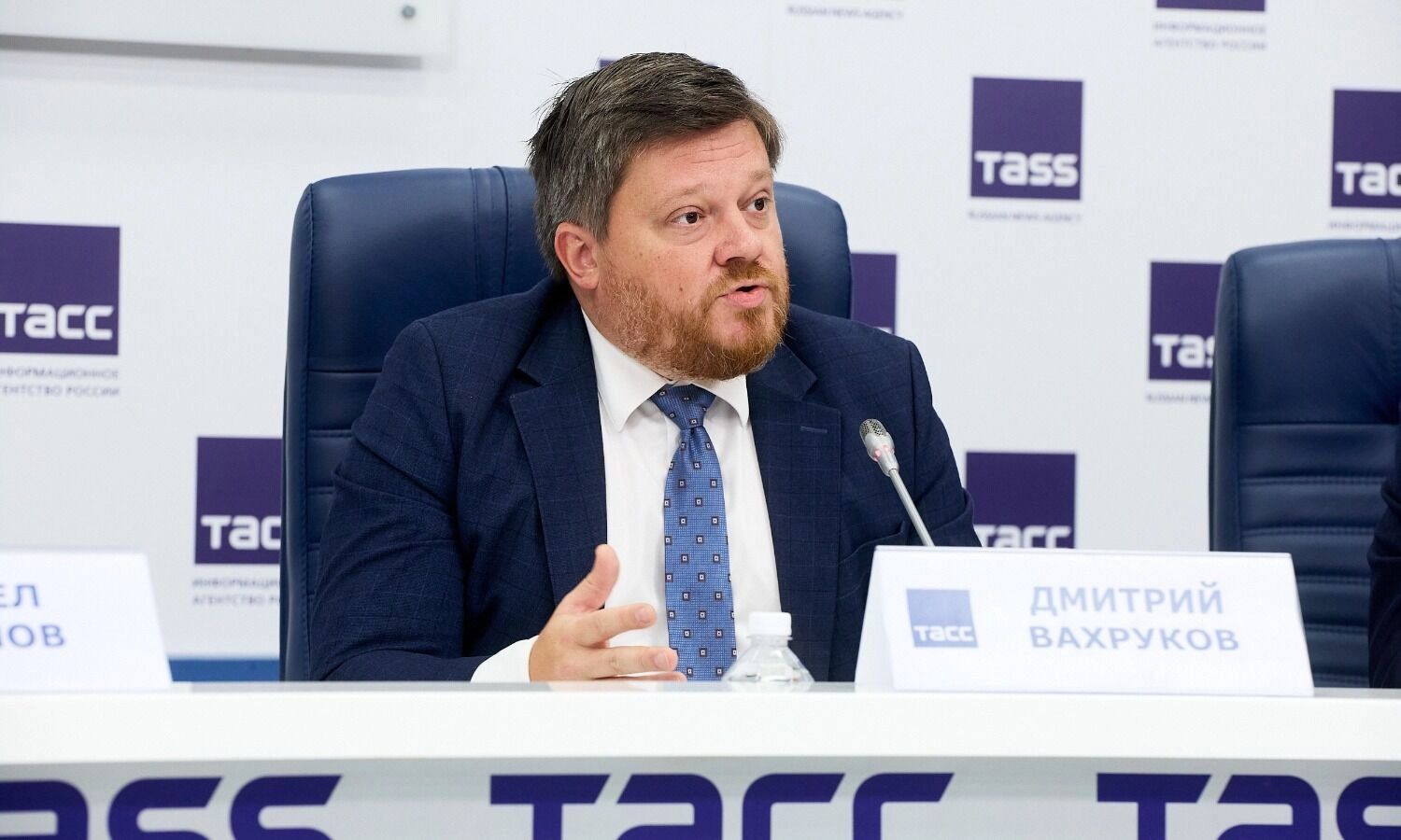 Дмитрий Вахруков