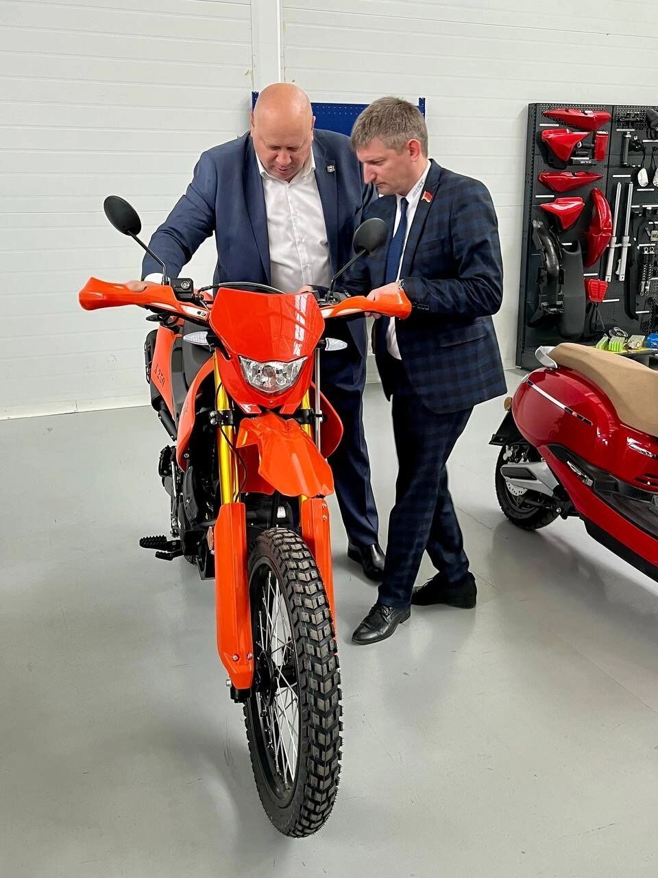 В&nbsp;этом году мэр купил себе белорусский мотоцикл