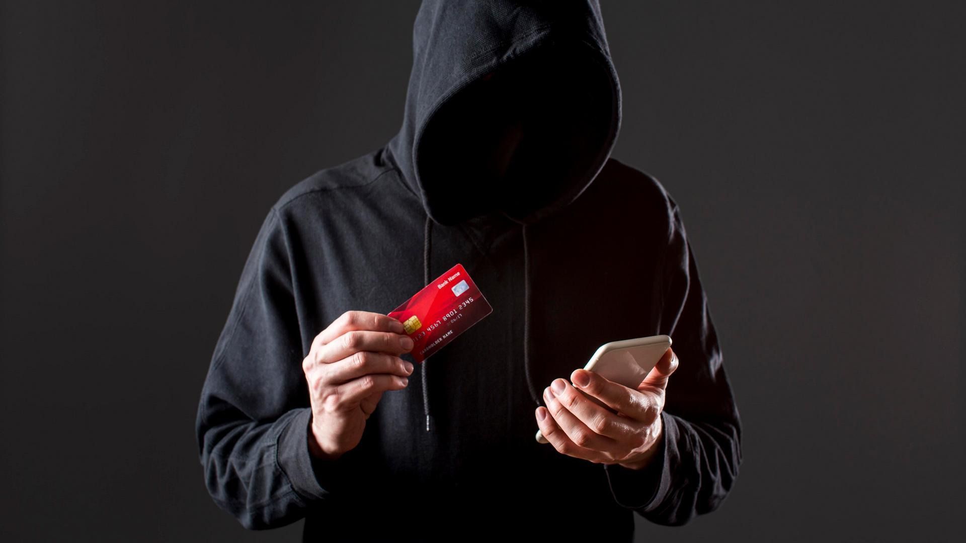 Как мошенники ставят рекорды в Петербурге Как мошенники ставят рекорды в Петербурге