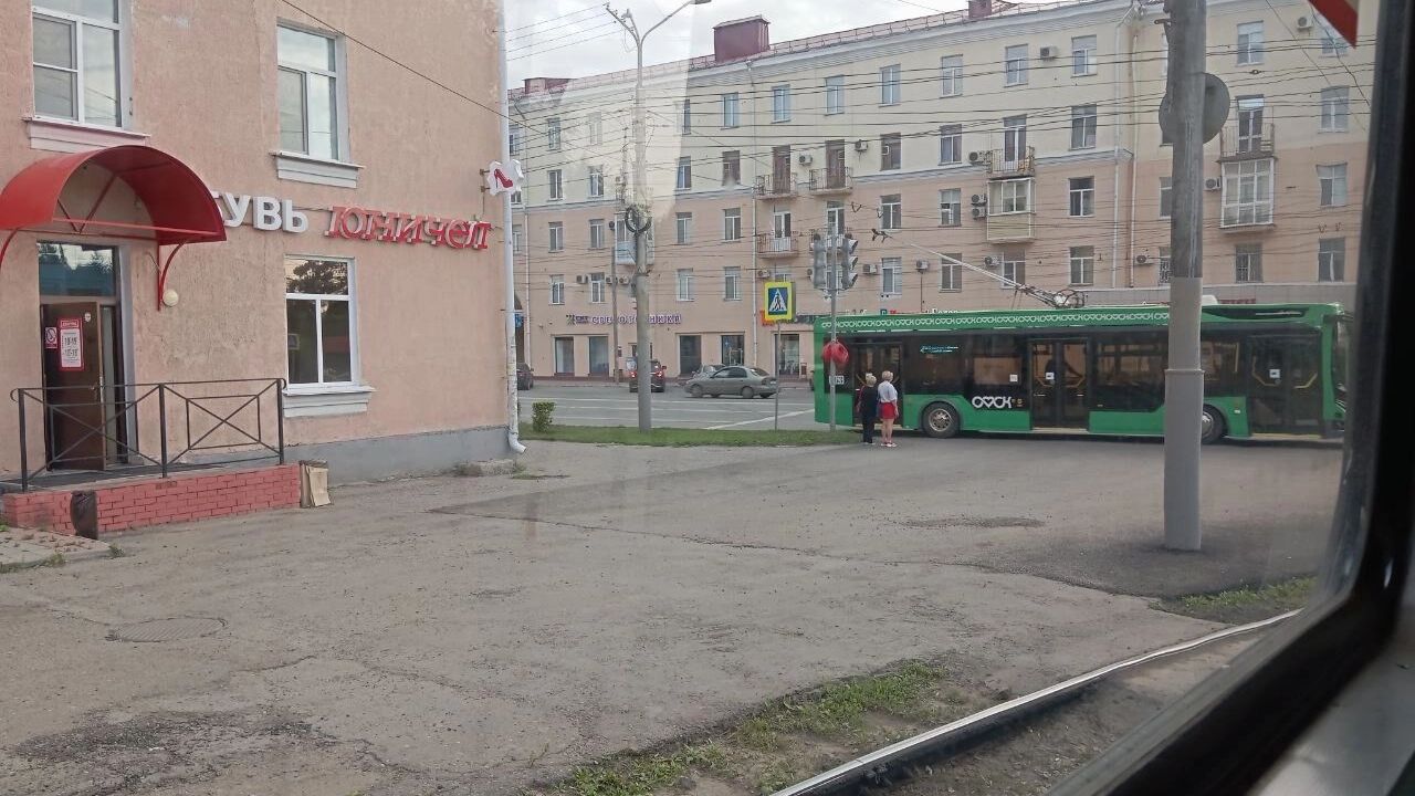 Всё еще едим