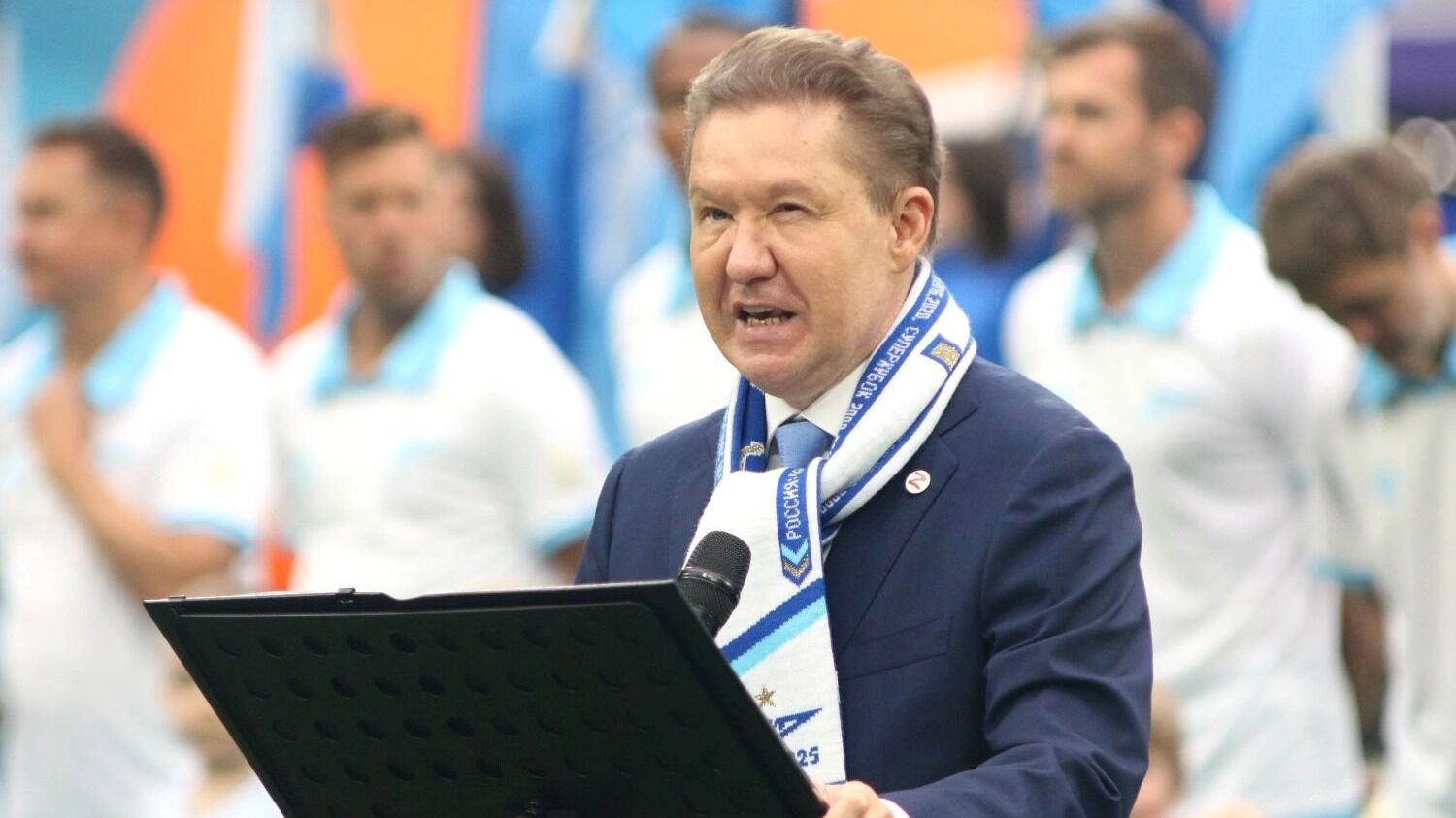 «Газпрому» опять везет: объемы сокращаются, а цены на газ растут