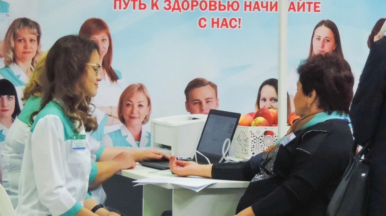 Обобрали медиков. Как власти покромсали бюджет на здравоохранение в 2026 году