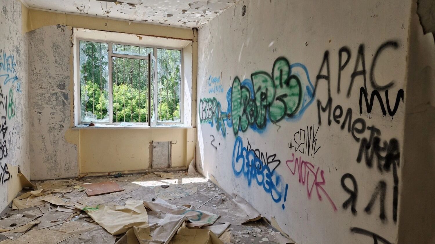 Заброшенное здание ДОСААФ в Нижнем Тагиле