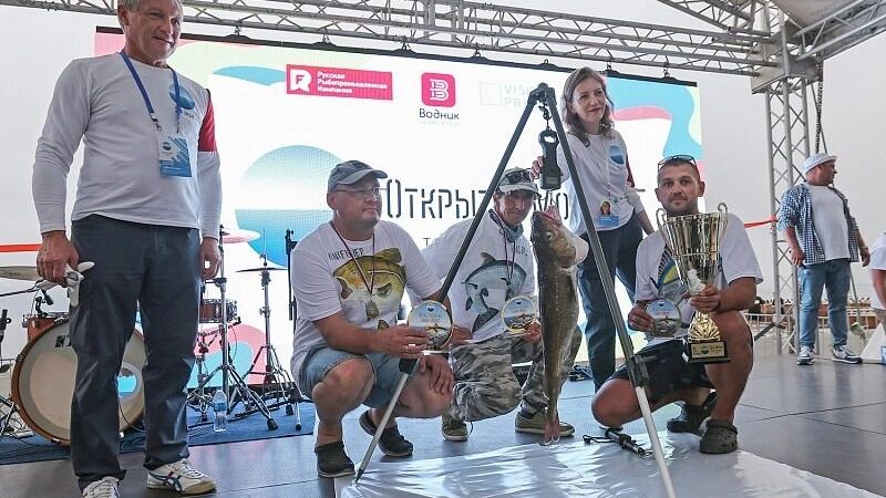 Ууха под дождем и треска-гигант: как Владивосток отметил День рыбака