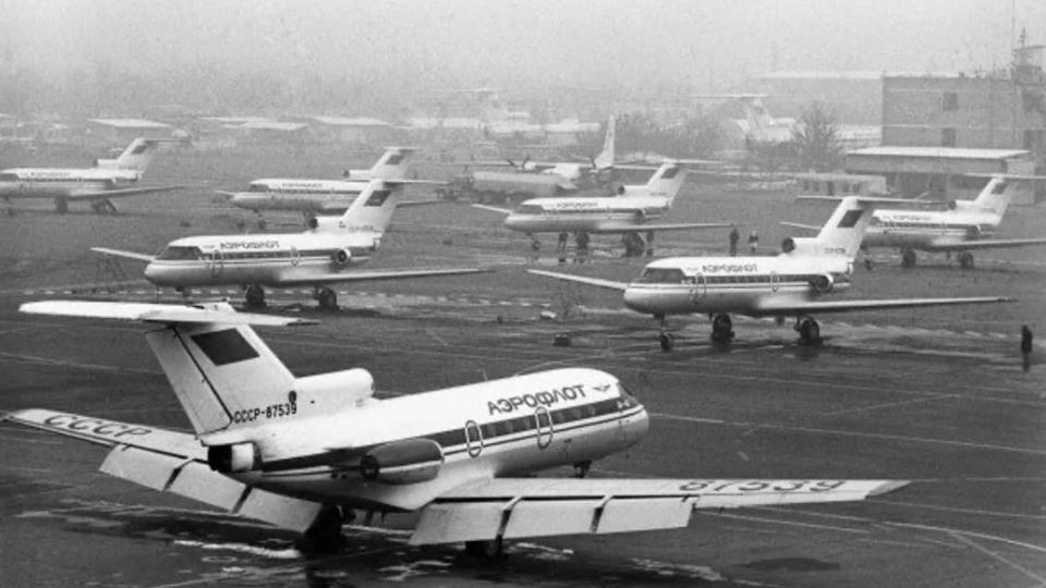 Як-40 выпускались в 1966–1981 годах