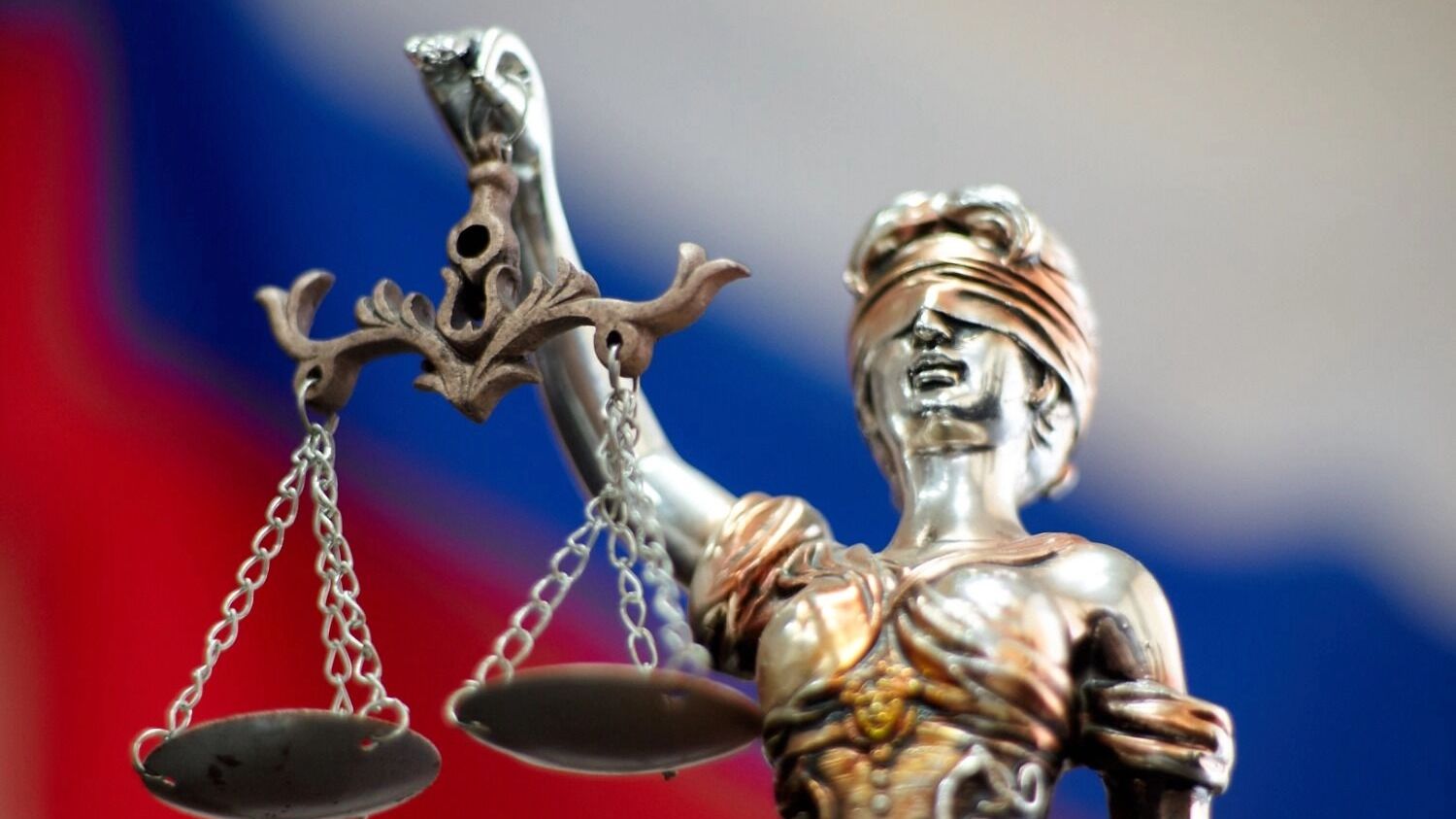 Для борьбы со школьными агрессорами необходимо внести в действующее законодательство ряд изменений