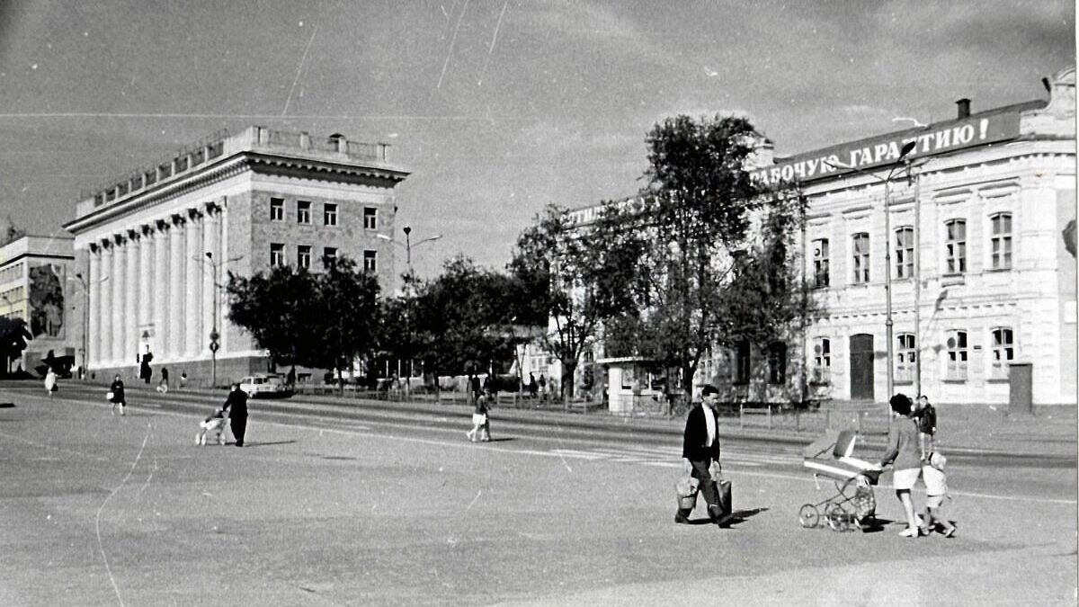 Улица Попова, начало 1970-х годов