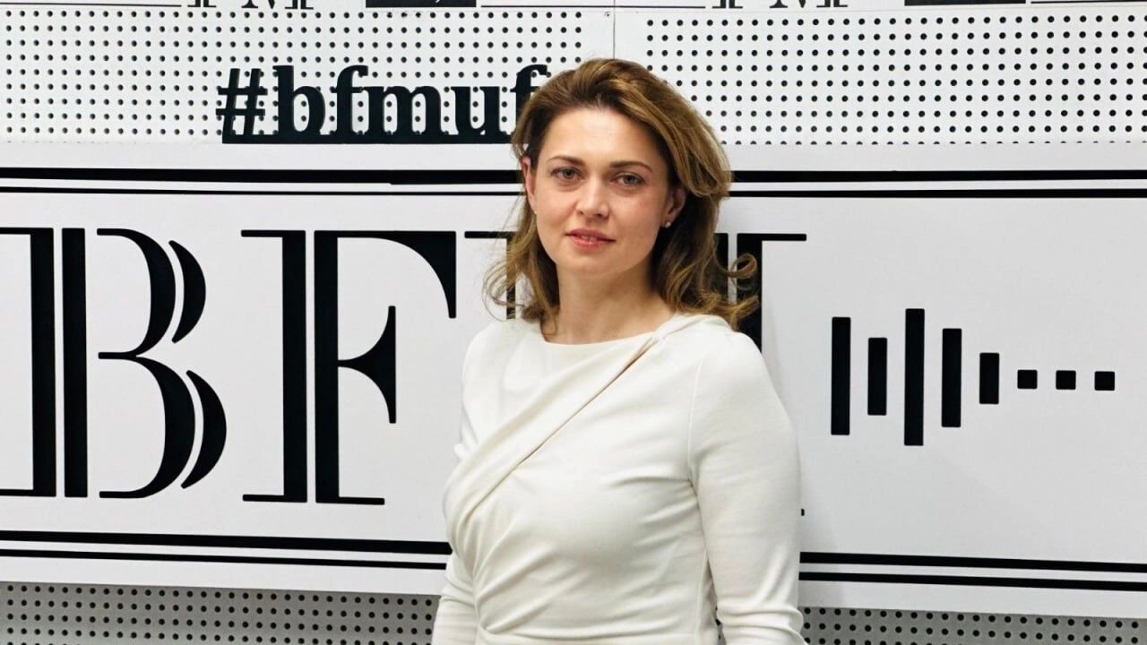 Даже без украшений и профессиональной укладки в первой леди чувствуется стильный стержень