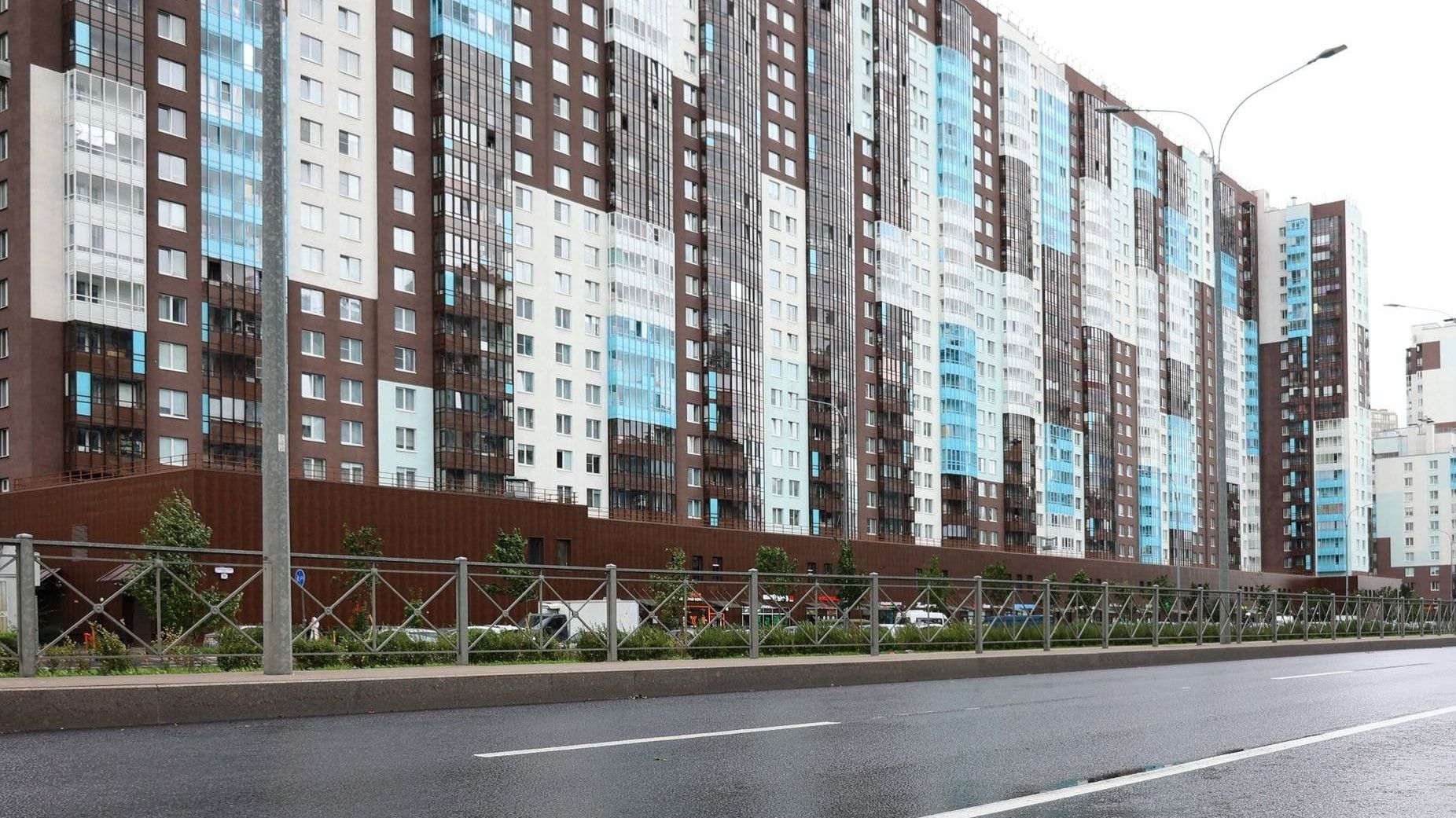 Петербург оказался среди городов с максимальным падением спроса на новостройки