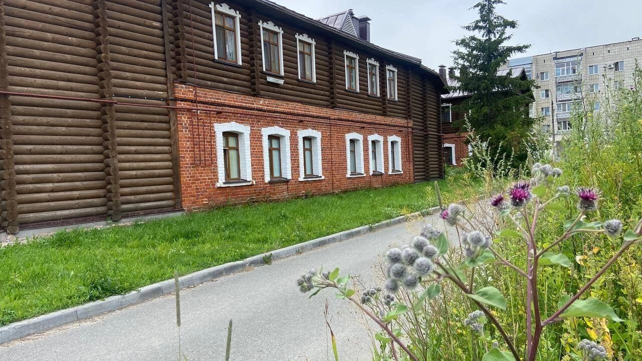 Сегодня рабочие активно трудятся на&nbsp;территории