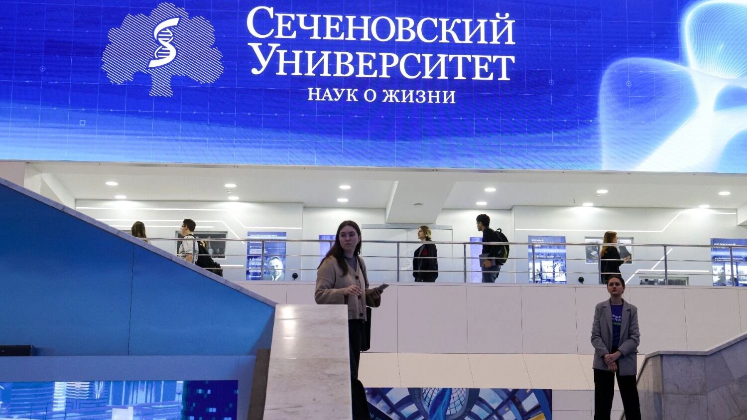 Не распределение, а наставничество. Что еще придумала власть для студентов медвузов