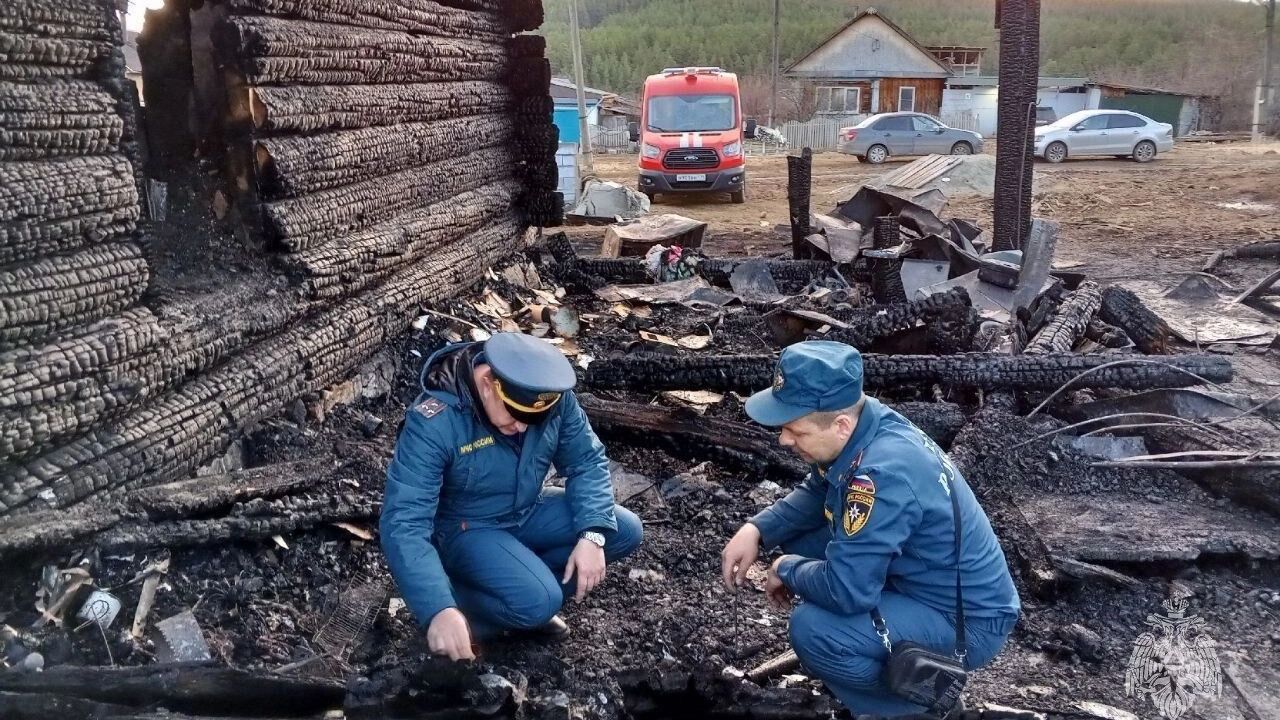 Огонь унес жизни четверых детей из Челябинской области