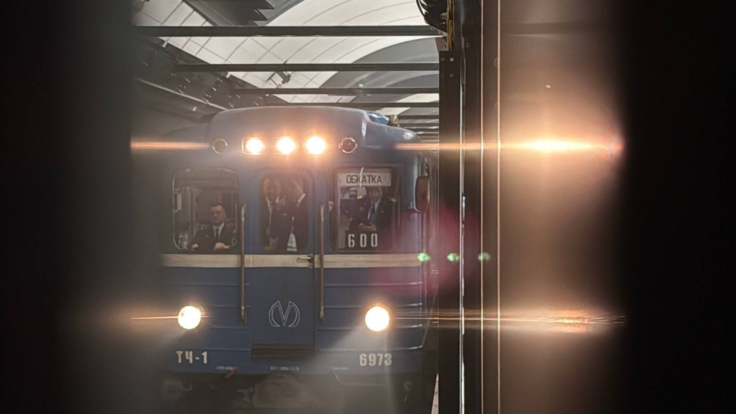 Первый поезд прошел по новой линии петербургского метро (фото)