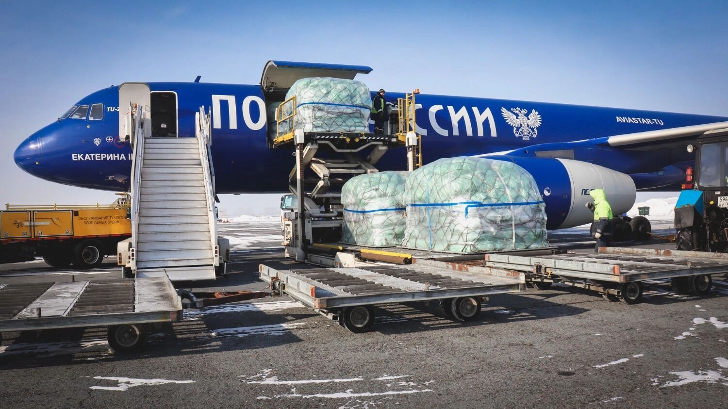 Маркетплейсы обяжут включать в услуги доставку «Почтой России» — товары могут подорожать
