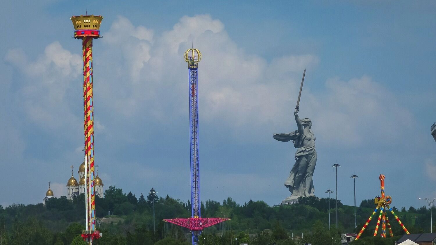 С Волги видно все основные достопримечательности Волгограда