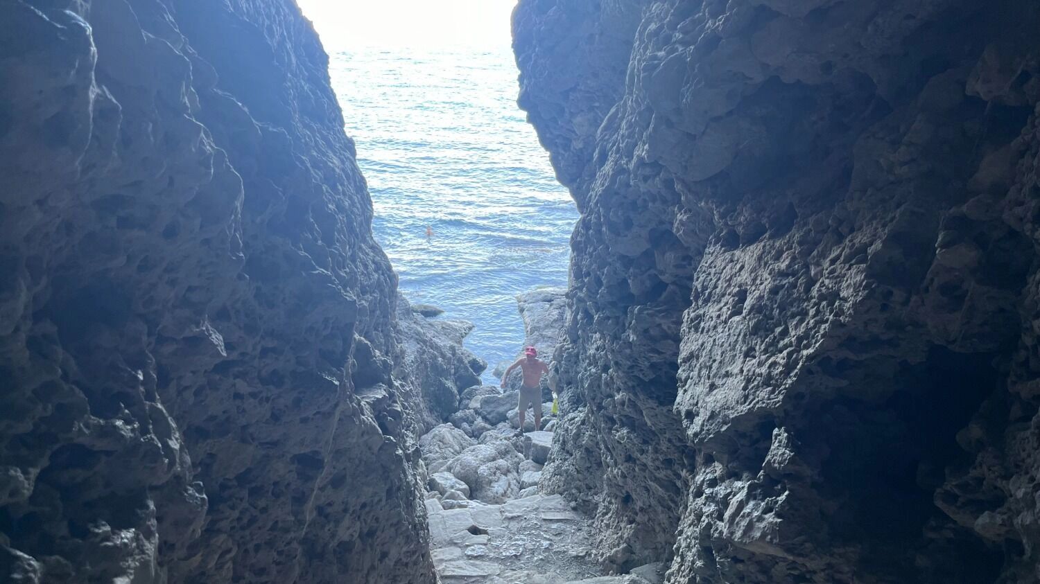 Сквозной грот