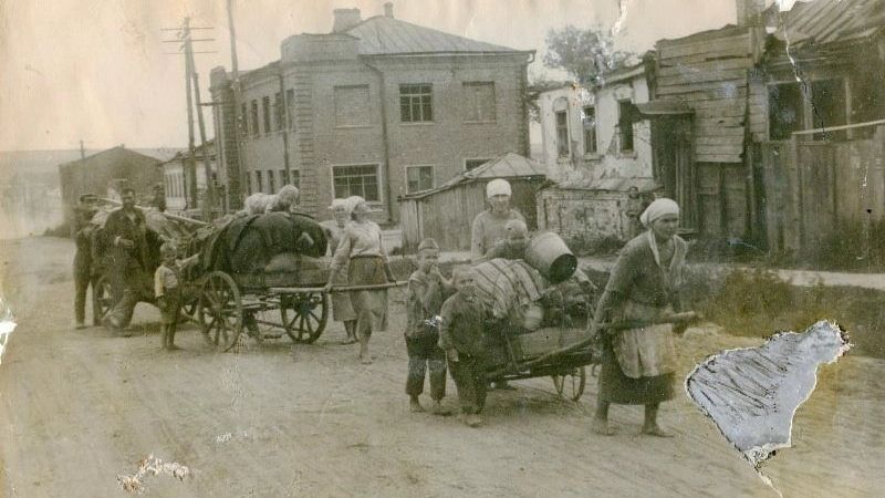 Жители Белгорода возвращаются в&nbsp;город, август 1943&nbsp;года