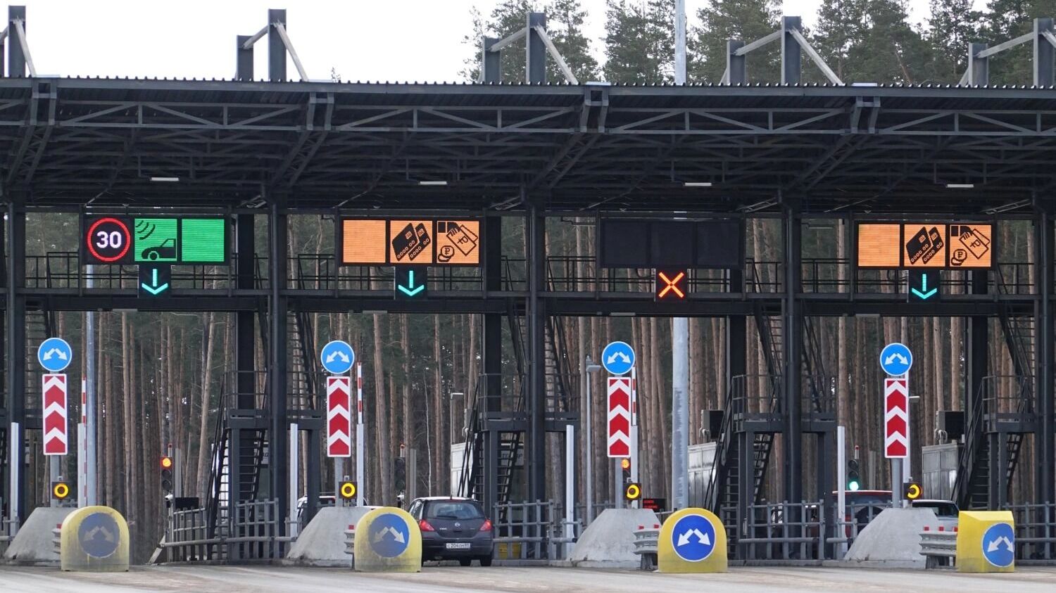 Российским автомобилистам пригрозили оплатой каждого километра пути