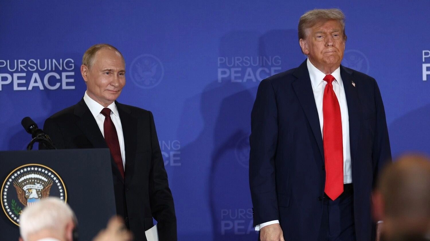 Путин и Трамп сделали заявления для прессы, но отвечать на вопросы не стали