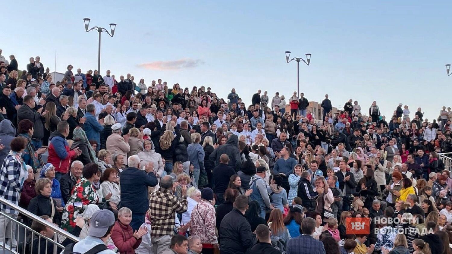 Зрители в&nbsp;амфитеатре в&nbsp;Волгограде