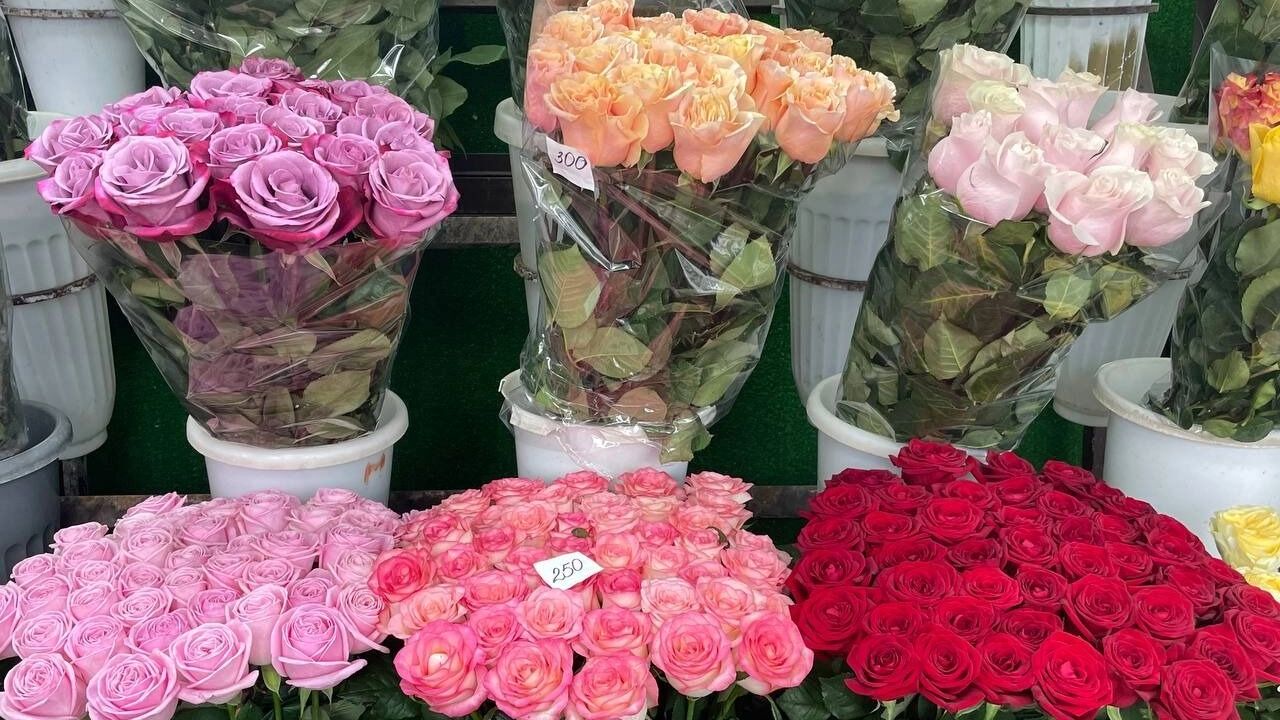 Витрина одного из&nbsp;цветочных магазинов Белгорода