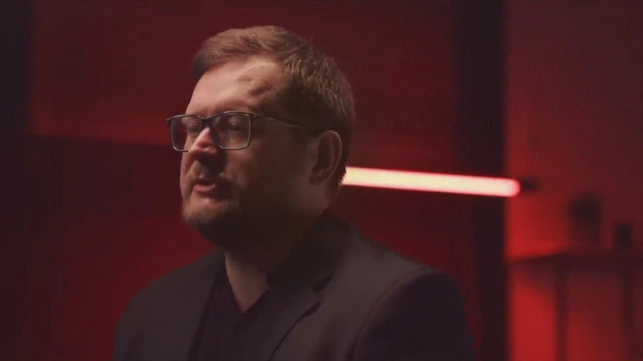 Эксперт комитета Госдумы Игорь Иванишко считает, что его коллеги «служат дьяволу» и поэтому он один борется с мировым Злом