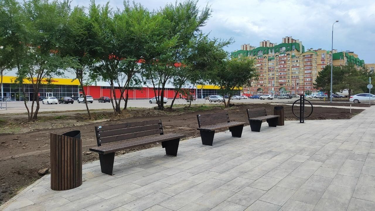 Группы лавочек появились вдоль бульвара Архитекторов