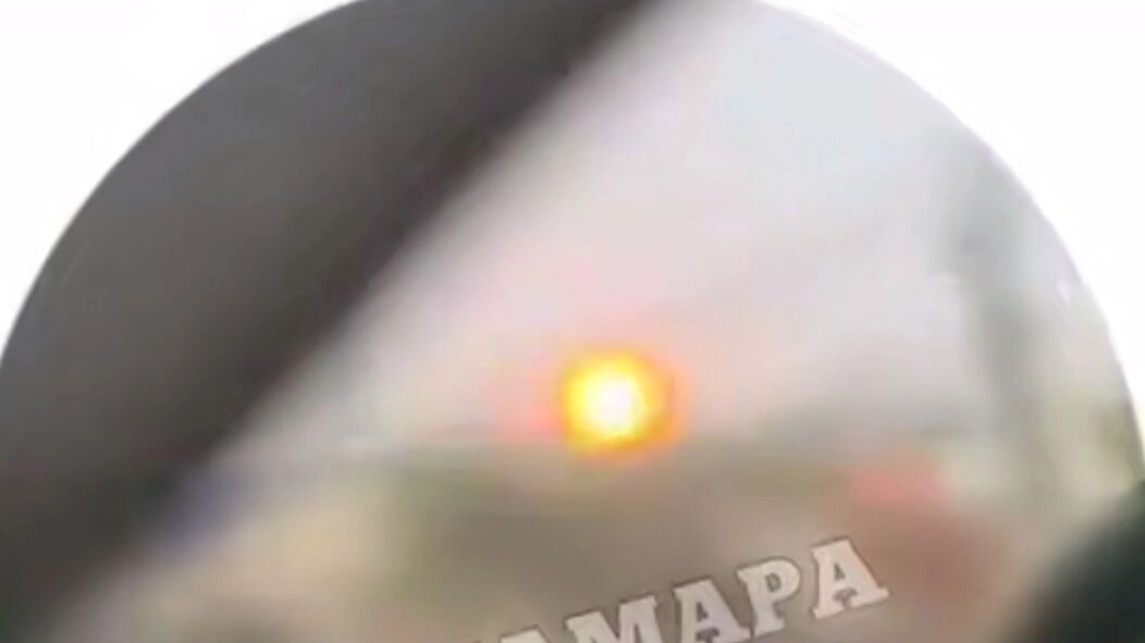 Очевидцы публикуют видео с&nbsp;пожаром после атаки беспилотников