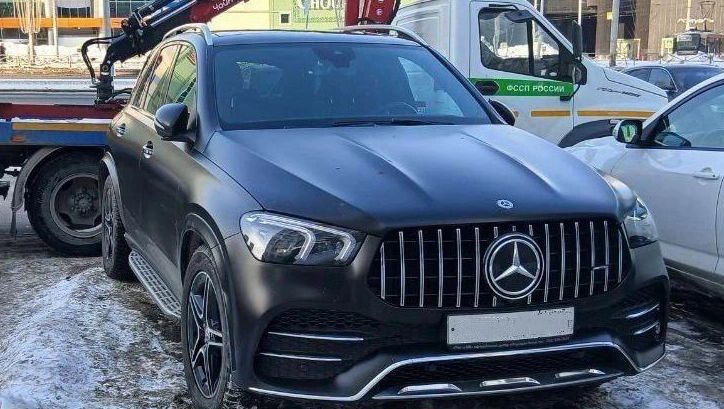Пермская экс-чиновница просила суд забрать у нее конфискованный Mercedes