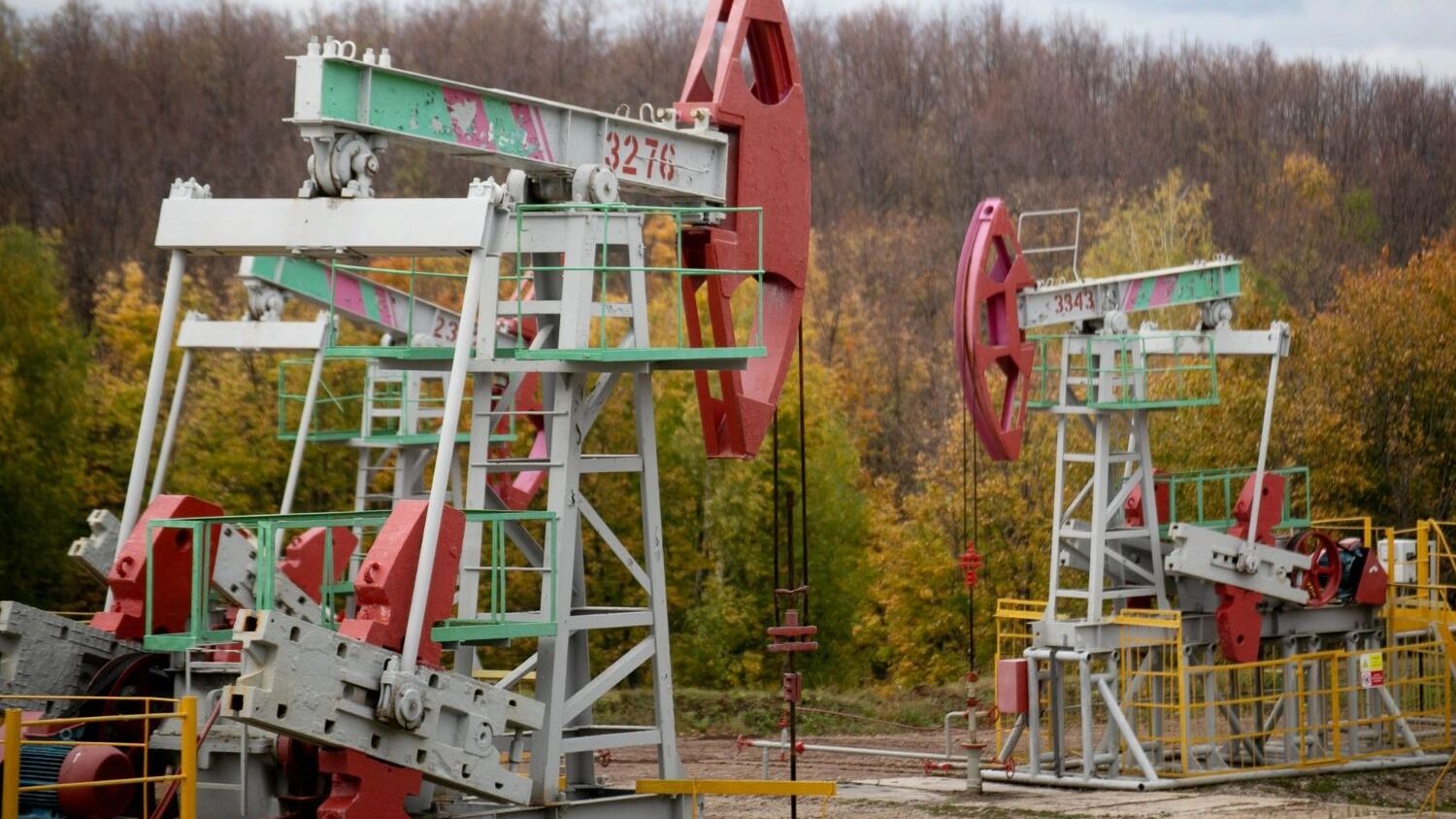 Нефтяные вышки