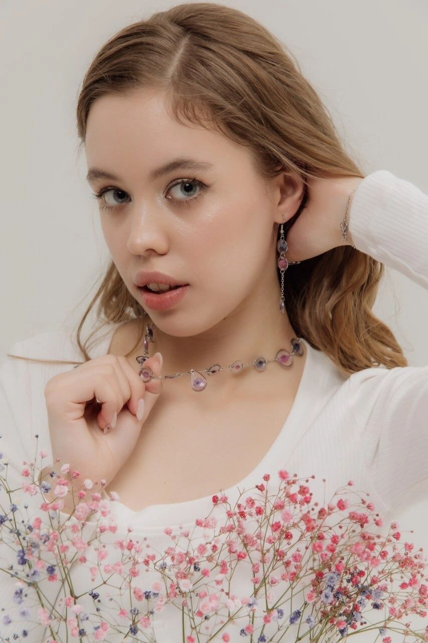 Средняя стоимость украшений Курмаевой&nbsp;— 2000&nbsp;рублей