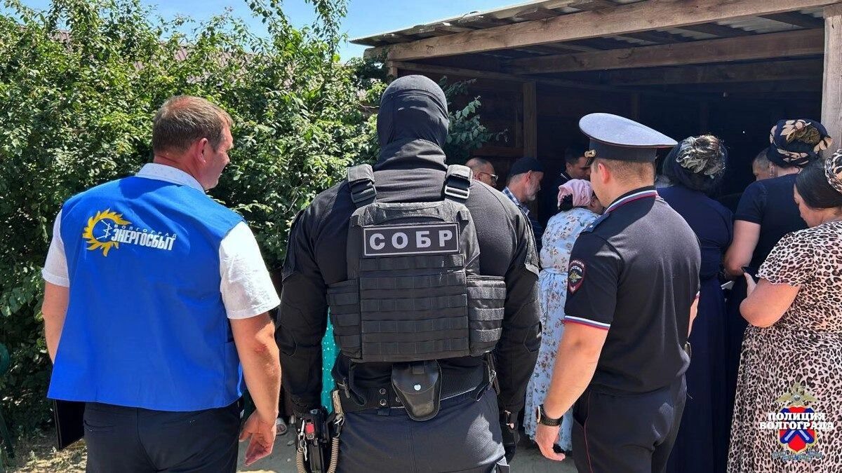 Задержание насильника, стрельбу из машины и цыганский рейд обсуждают волгоградцы