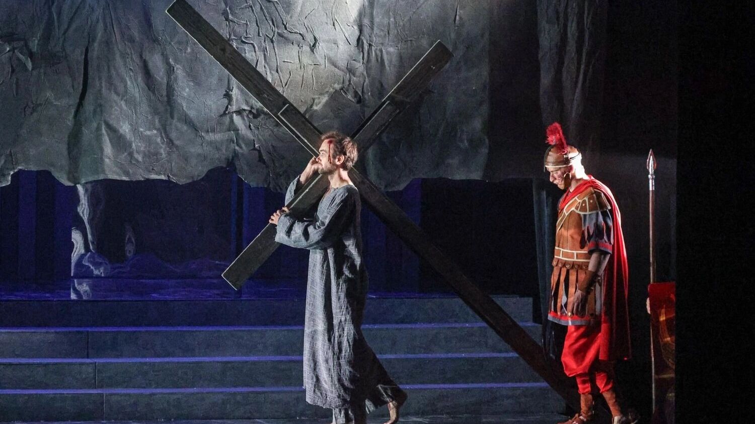 «Мастер и&nbsp;Маргарита» (16+) на&nbsp;сцене белгородского драмтеатра