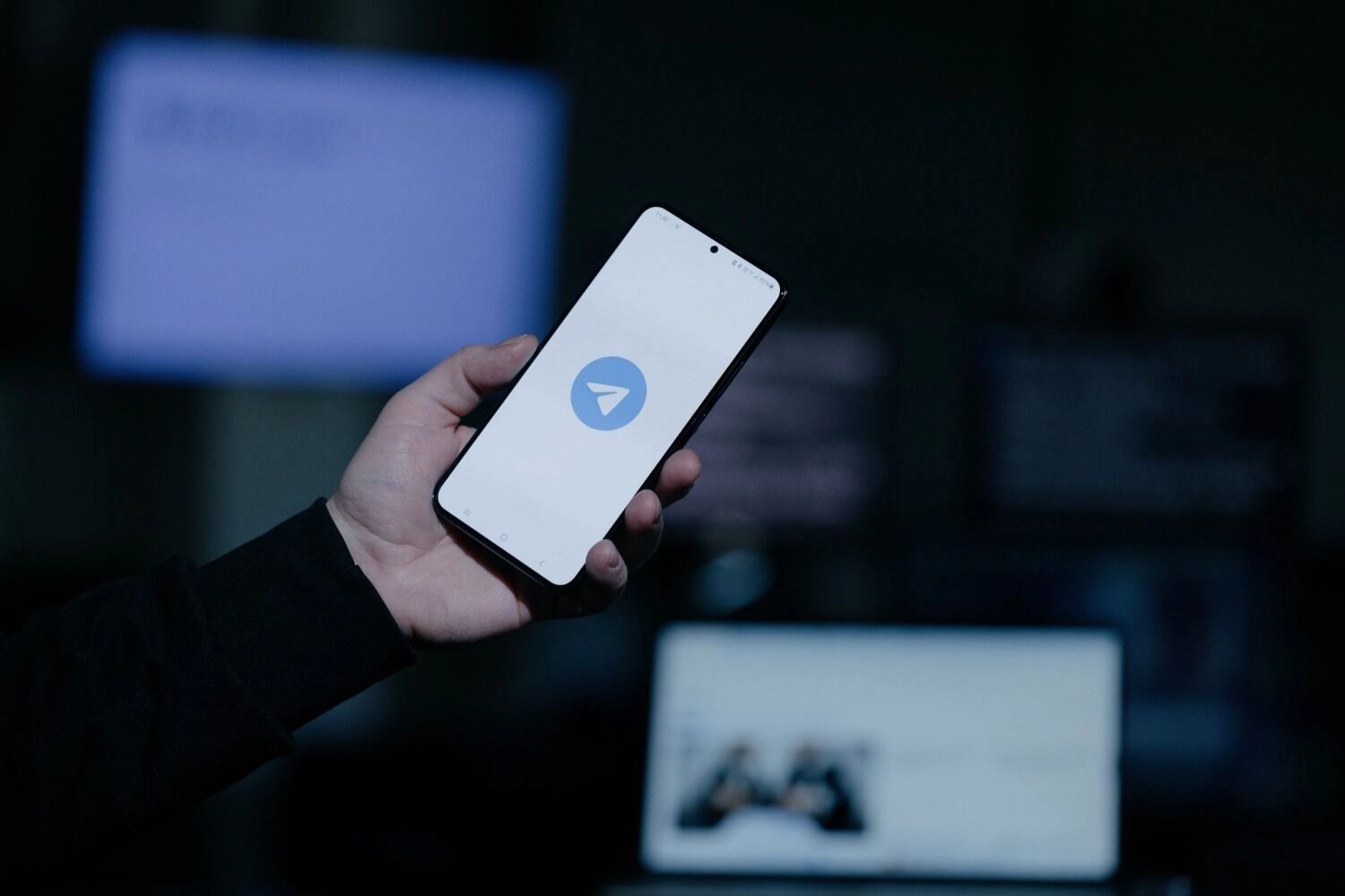 Пользователи, протестировавшие Max, отмечают его сходство с Telegram