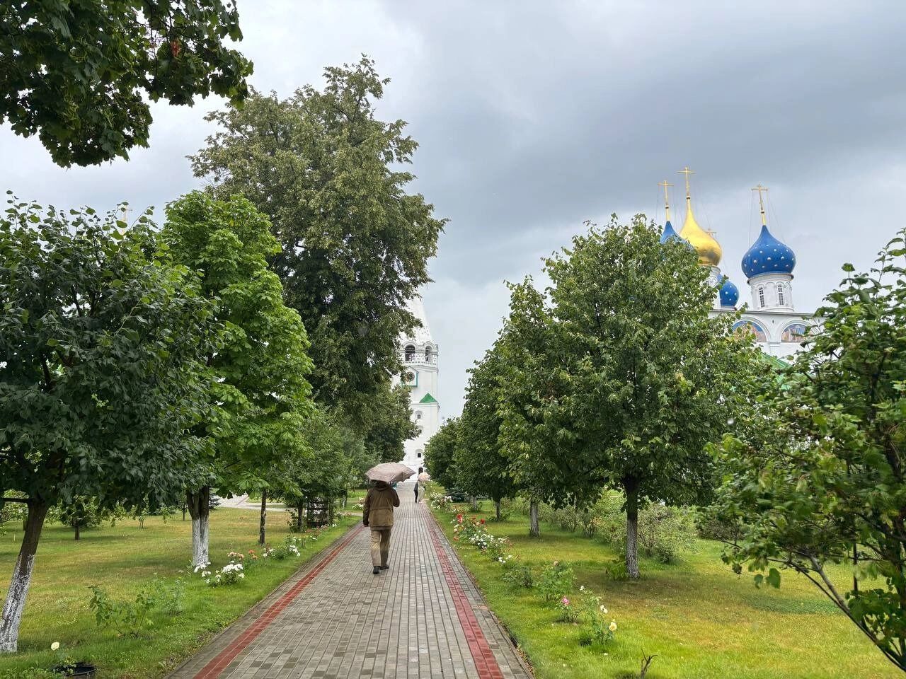Свято-Успенский мужской монастырь во Фролищах