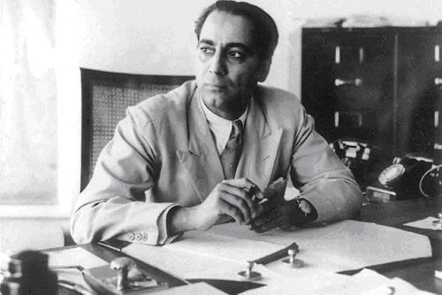 Отец индийской атомной бомбы — физик Хоми Баба занялся ее созданием с 1944 года