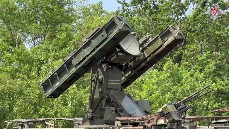 Беспилотники ВСУ атаковали Россию: погибший, раненые и повреждения в регионах