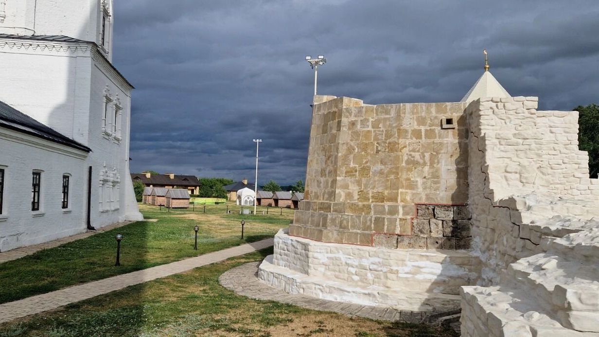 Восточный мавзолей в Болгаре. Казань, Республика Татарстан