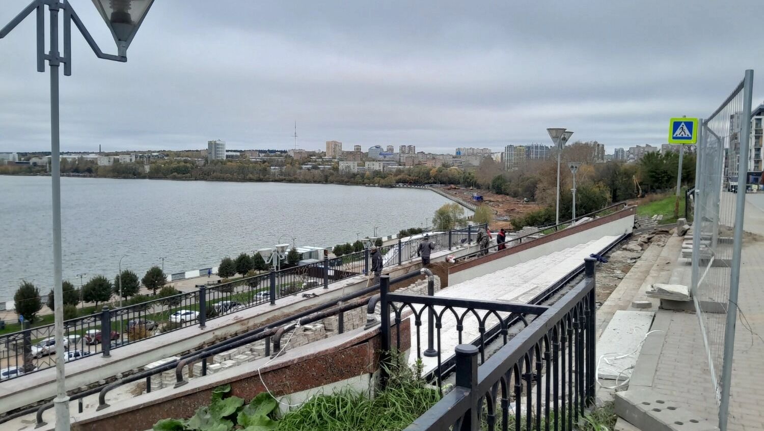 На&nbsp;объекте работают 10-15 человек, но, возможно, кто-то остался незамеченным