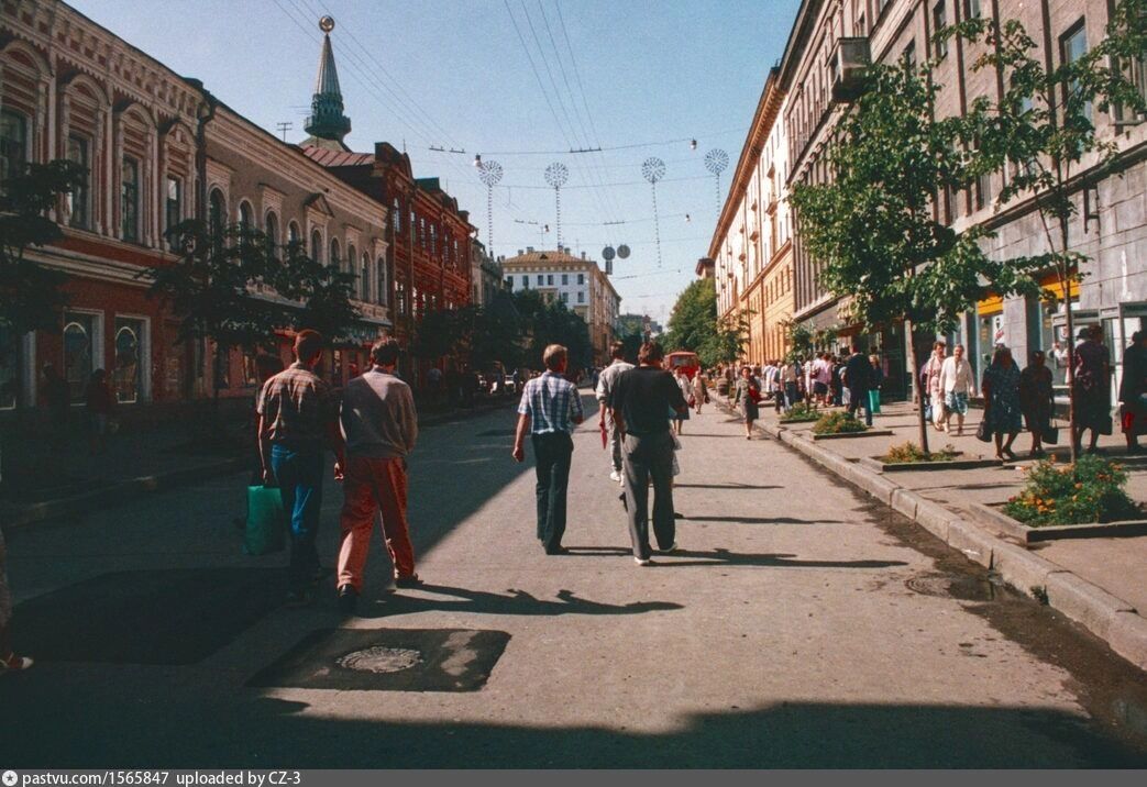 Большая Покровская в 1992 году