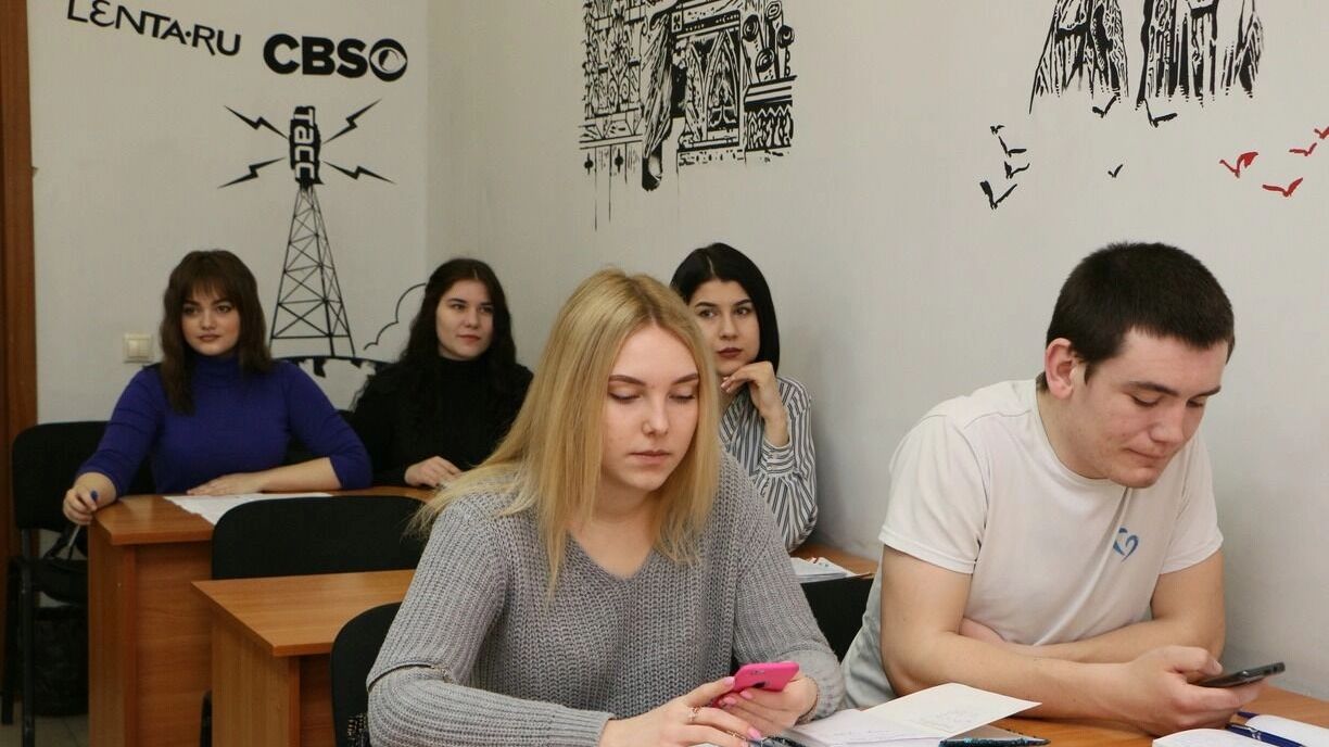 Хочешь учиться в Москве на лигнвиста — готовь полмиллиона рублей
