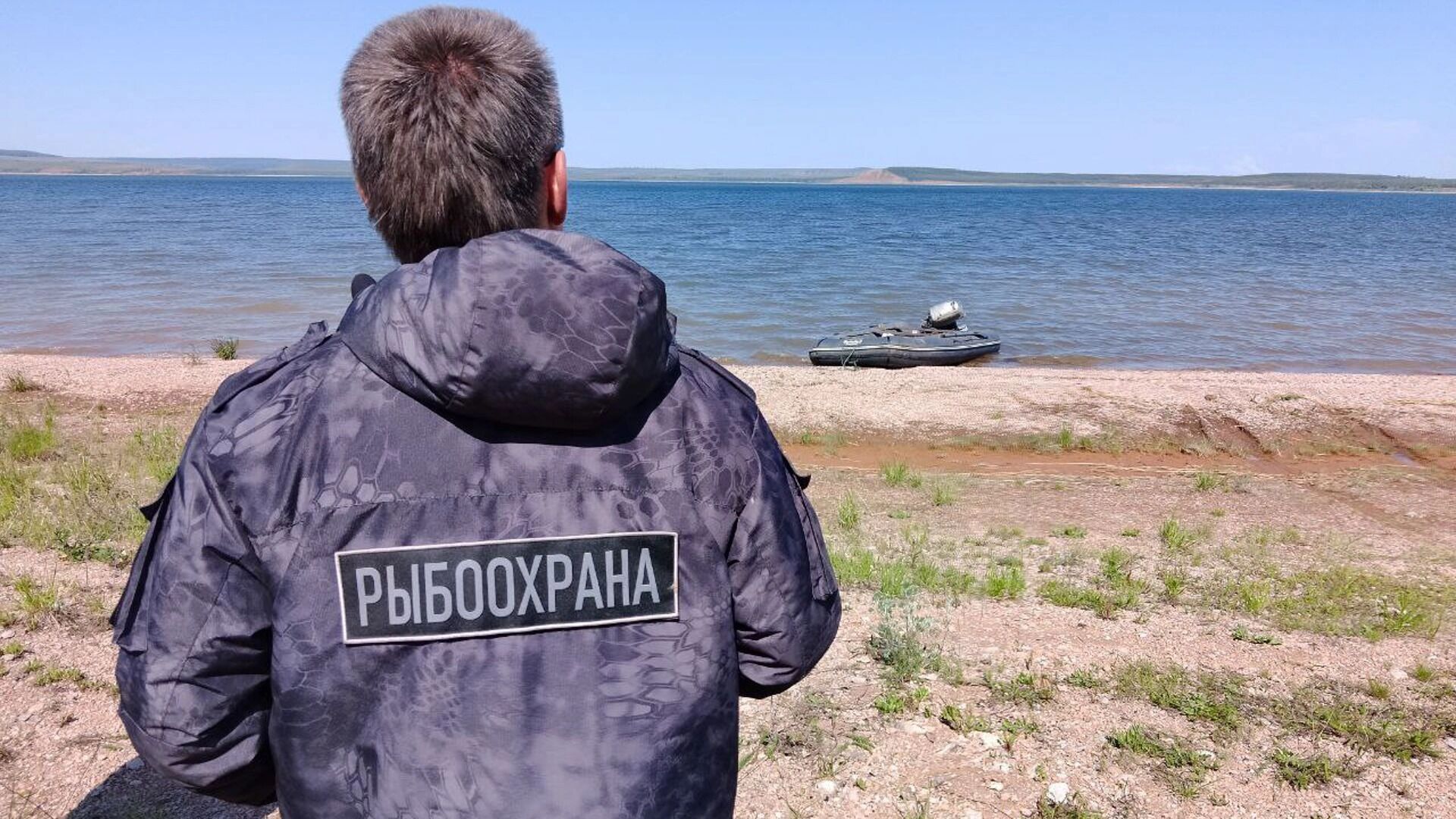 В реках Пермского края в промышленных масштабах ловят лещей и судаков