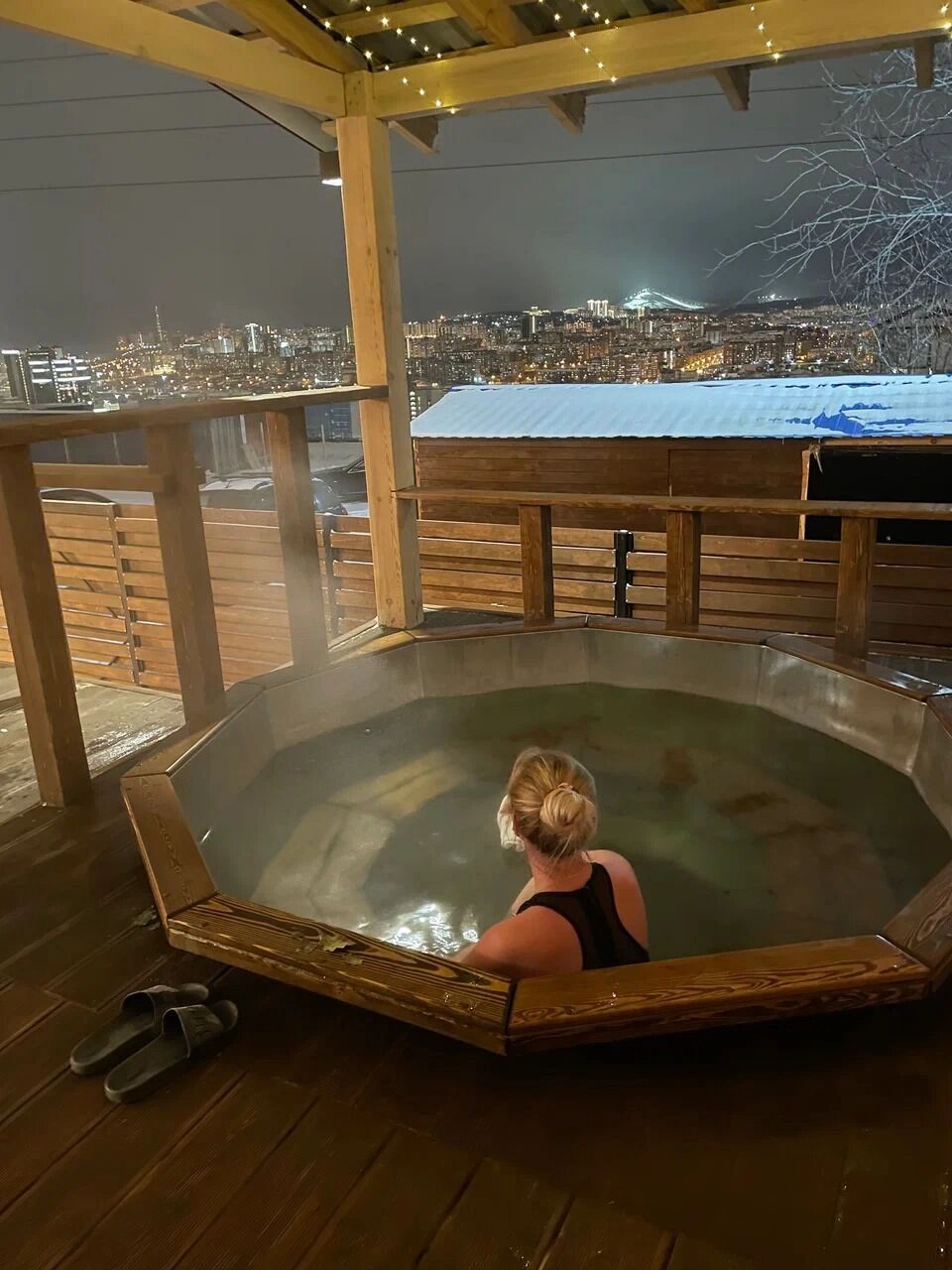 Из&nbsp;бани открывается вид на&nbsp;Красноярск