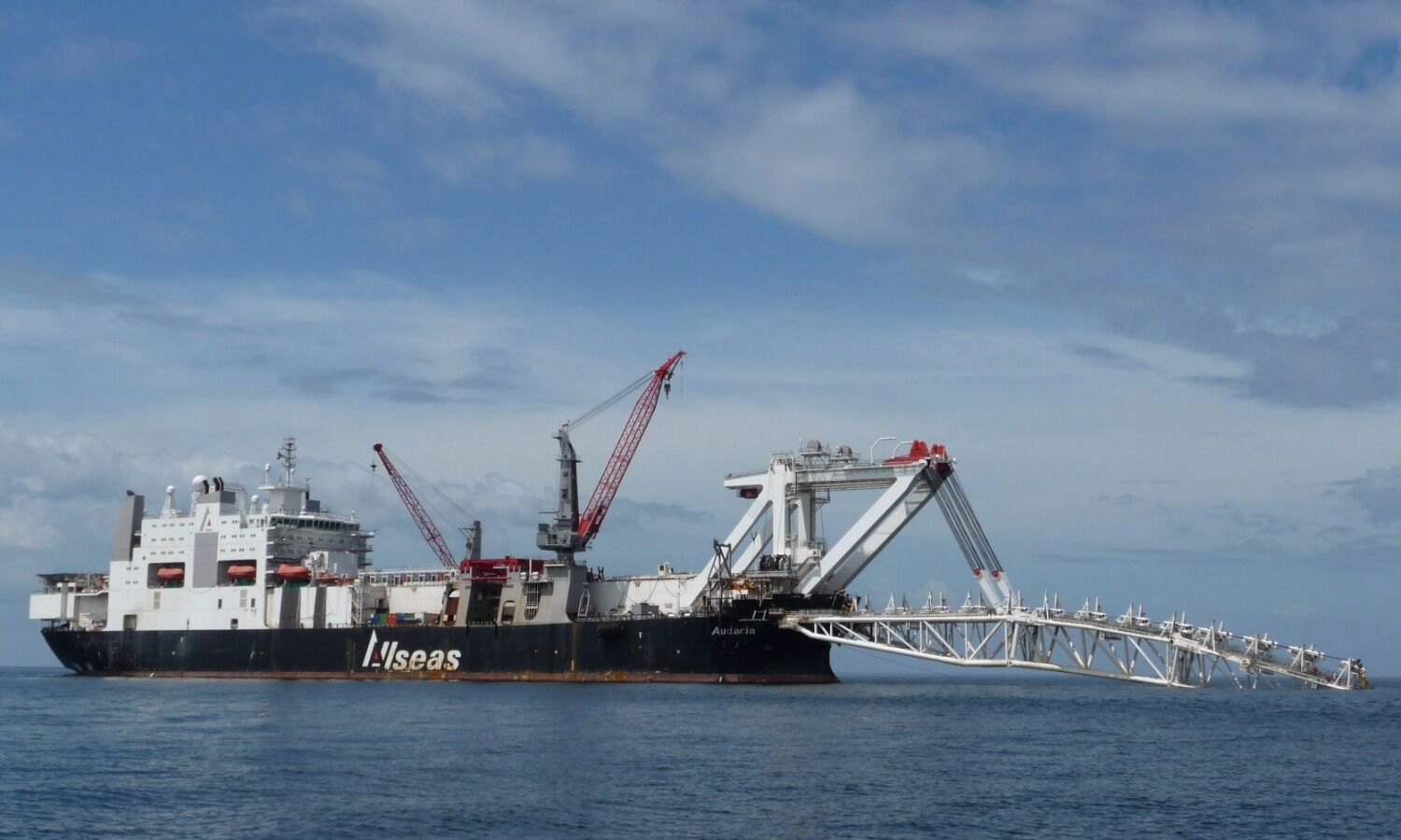 Первым под американские санкции попал трубоукладчик компании Allseas для «Северного потока — 2»